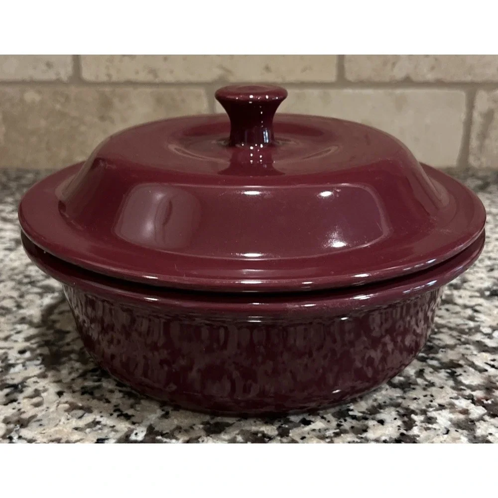 Pampered Chef 6 cup/1.5 L Round Cranberry Covered Casserole Baker Lid 1153 Nice!